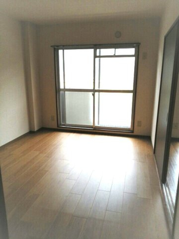 ルミエール谷中の内装