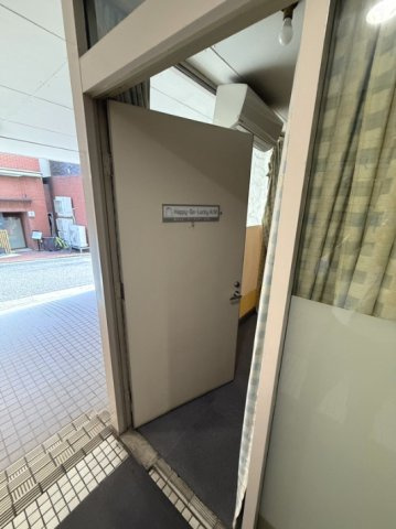 東高ペアシティの玄関