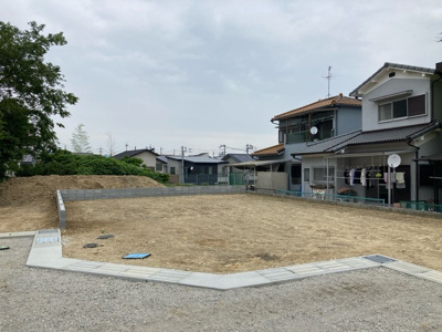 【前面道路含む現地写真】 | リーブルガーデン香芝市磯壁１丁目第５ | 前面道路含む現地写真
