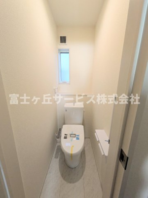 【トイレ】 | 湖西市新居町浜名 58期 新築一戸建て | トイレです