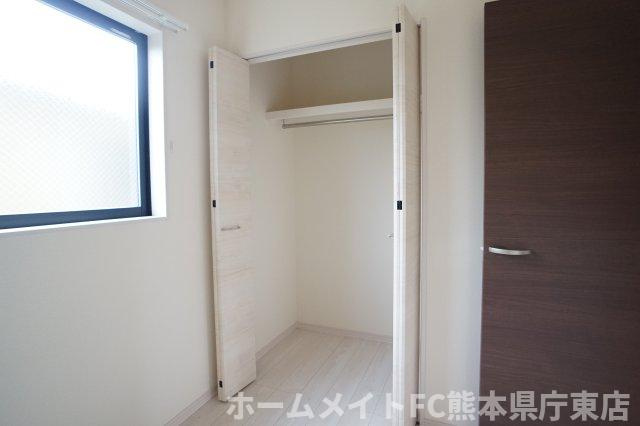 熊本市東区新外１丁目のアパートの収納
