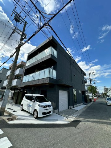 ホワイトガーデン西宮中島町の外観