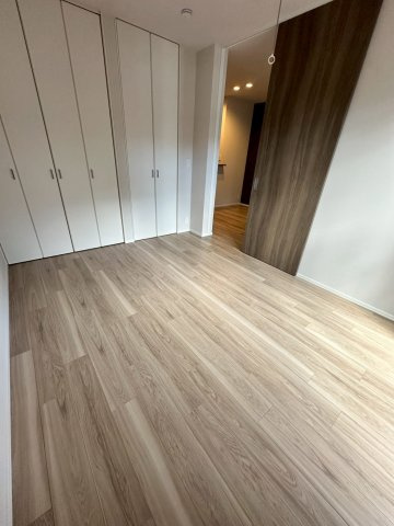 ホワイトガーデン西宮中島町の寝室