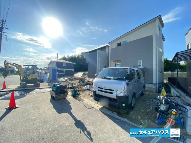 刈谷市重原本町 全2棟の前面道路含む現地写真|事前予約にて現地ご見学いただけます！お気軽にお問い合わせください♪
■株式会社　セキュアハウス■
住宅ローンに強く、知識、経験豊富なスタッフ在籍
お客様に寄り添い、ご成約後もサポート致します。