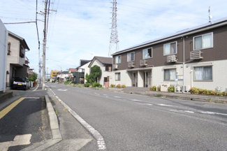 【前面道路含む現地写真】