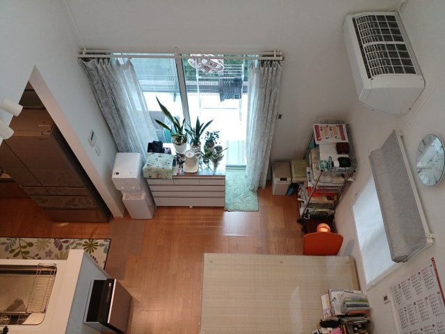 須磨桜の杜2丁目中古戸建の居間・リビング|吹き抜け2階から