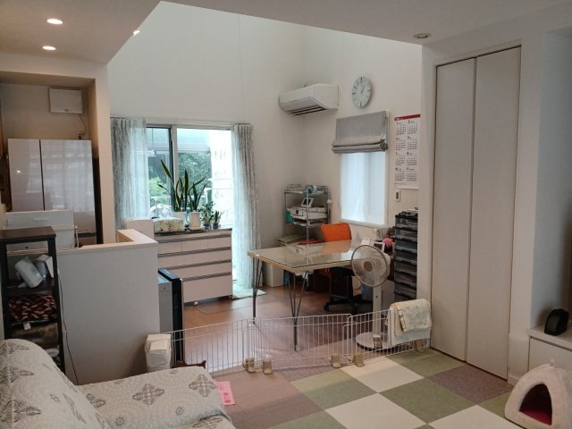 須磨桜の杜2丁目中古戸建の居間・リビング