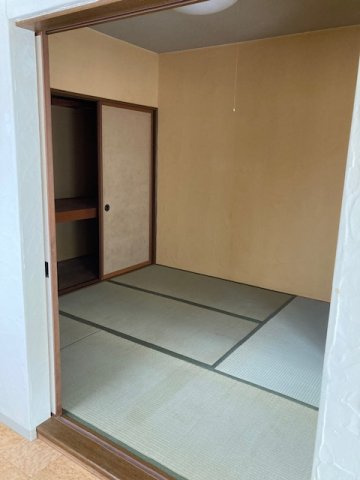 メゾネットの和室|和室ならではの温かな和の空間で寛ぎの時間を過ごせます