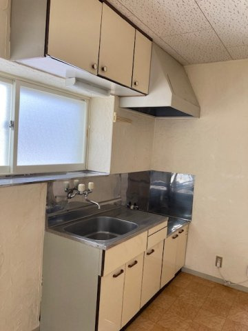 メゾネットのキッチン|お料理しやすいキッチンです