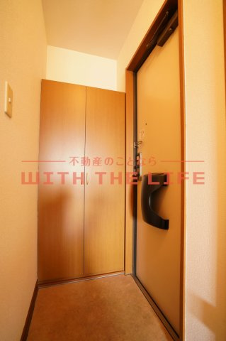 グランドールシャトー【キャッシュバック対象】の玄関|きれいな玄関です