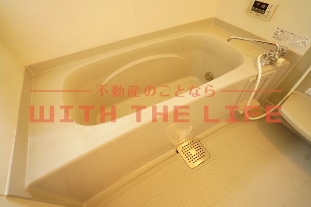 グランドールシャトー【キャッシュバック対象】の浴室|ゆったり過ごせるお風呂です