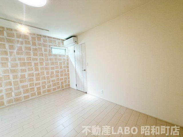 フジパレス遠里小野Ⅴ番館の寝室