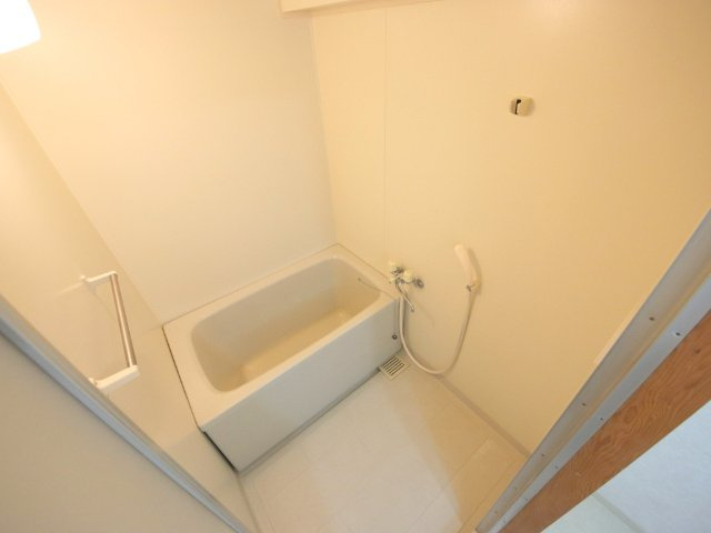 グレーシィー東生駒の浴室