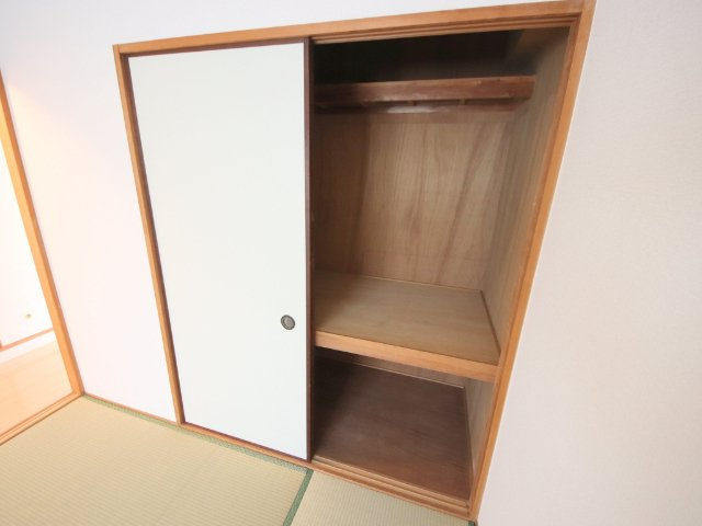 グレーシィー東生駒の収納