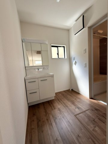 岡山市北区庭瀬　1期の脱衣所|◆洗面室の様子です。