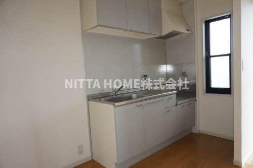 ファミールプラザⅡ・Ⅲのキッチン|ガスコンロ設置可能です◆