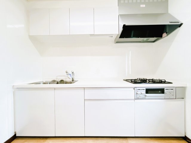 【キッチン】 | 北見市川東３４０番地３１　中古売家 | 【リフォーム済】キッチンは新品に交換致しました。新品のキッチンで料理をすると気分が上がりますね。