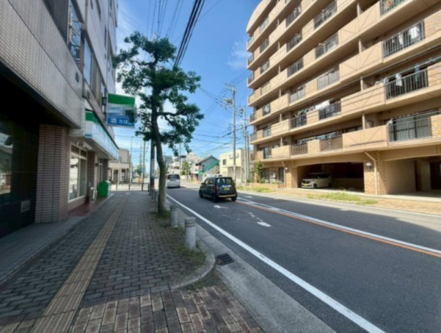 エムワイビルの周辺