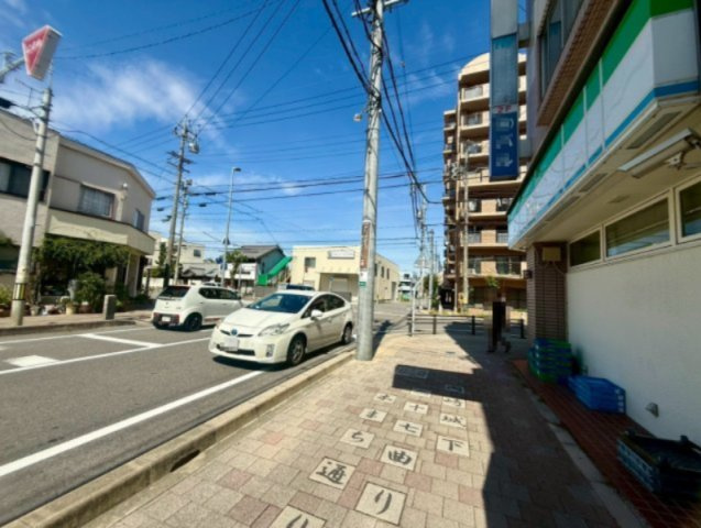 エムワイビルの周辺