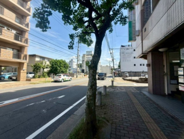 エムワイビルの周辺