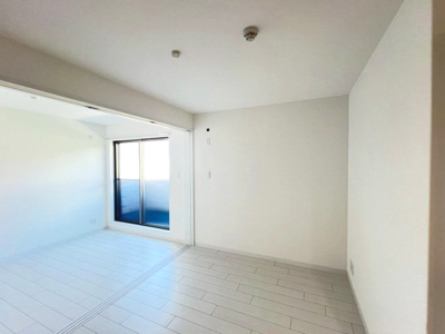 【居間・リビング】 | エテルナコート総持寺