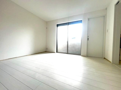 【洋室】 | エテルナコート総持寺