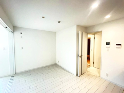 【居間・リビング】 | エテルナコート総持寺