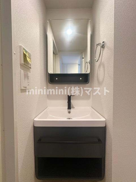 セレニテ夕陽丘エクラの洗面所