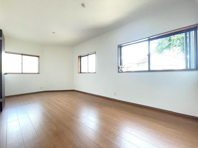 高知市一宮中町　中古戸建ての洋室|２F:4.5洋室+4.7洋室