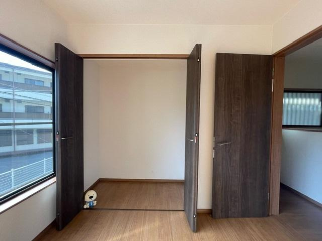 高知市一宮中町　中古戸建ての収納|２F:7.5洋室クローゼット