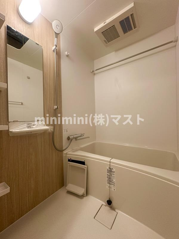 セレニテ夕陽丘エクラの浴室