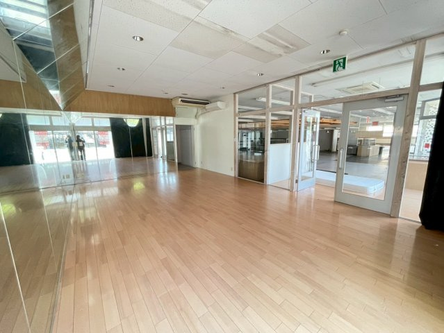 刈谷市銀座4丁目　貸店舗の内装