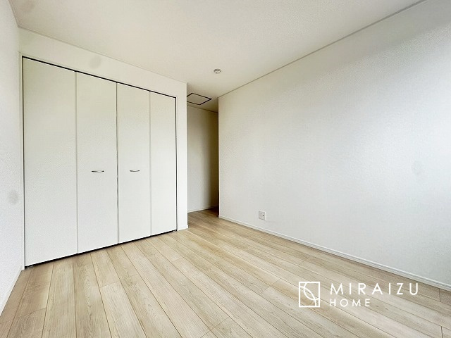 【子供部屋】 | 日当たりの良いお家は嬉しいですよね。それぞれ価値観が分かれる箇所です、実際に内覧して日当たりの心地よさをご体感下さいね♪