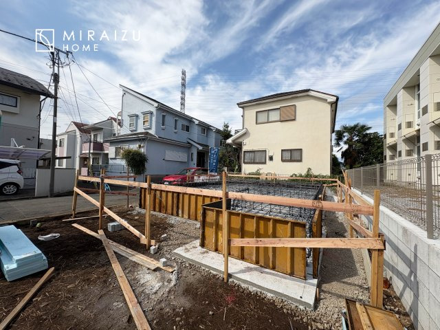 【前面道路含む現地写真】 | 日当たりの良いお家は嬉しいですよね。それぞれ価値観が分かれる箇所です、実際に内覧して日当たりの心地よさをご体感下さいね♪
