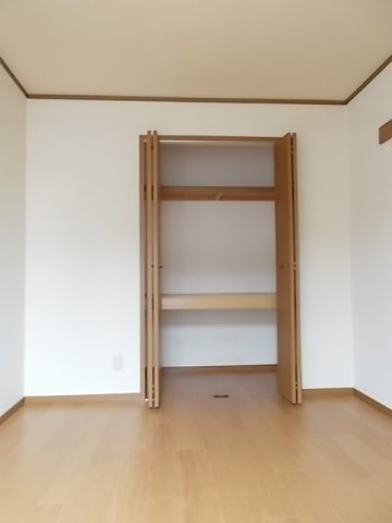 ポポラーレ・モルティの収納