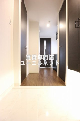 【玄関】 | ファーストフィオーレ江坂垂水町 | 住まいの顔ともなる玄関