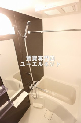 【浴室】 | ファーストフィオーレ江坂垂水町 | ゆったりとしたバスルーム