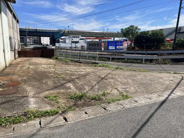 豊山町豊場大山100倉庫の駐車場