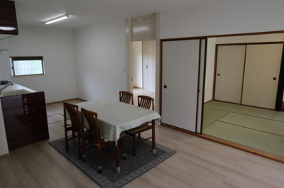 【居間・リビング】 | 熊本県熊本市東区長嶺東8丁目