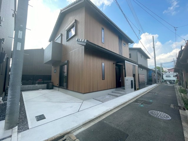 紫野上柏野町の外観