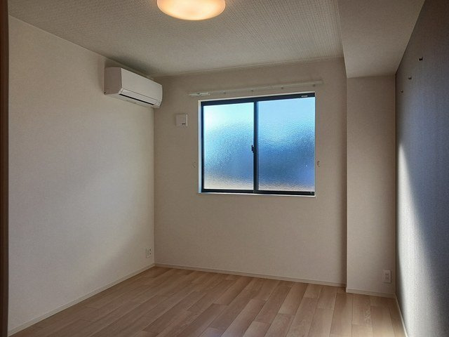 エンブレイス　アイの内装