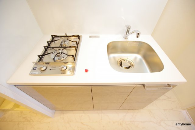 プレサンス難波クチュール　仲介手数料無料のキッチン