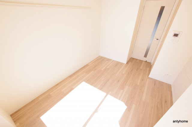 プレサンス難波クチュール　仲介手数料無料の洋室