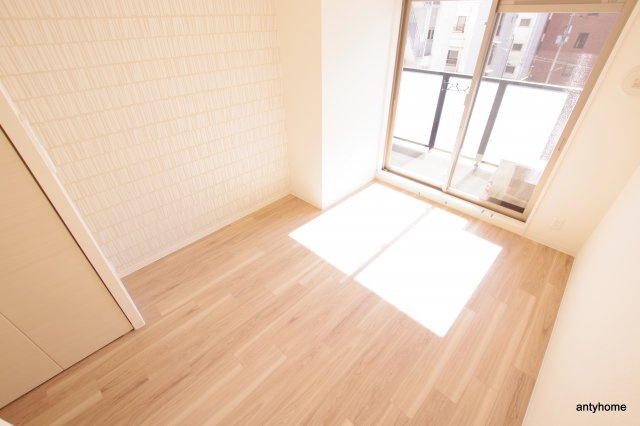 プレサンス難波クチュール　仲介手数料無料の寝室