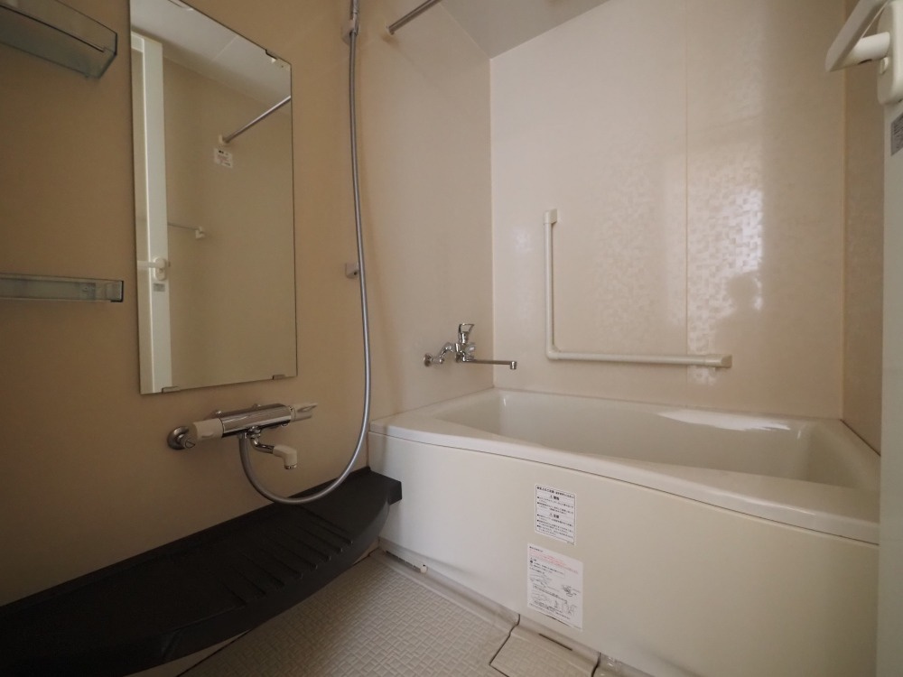 レクシア鶴見の浴室