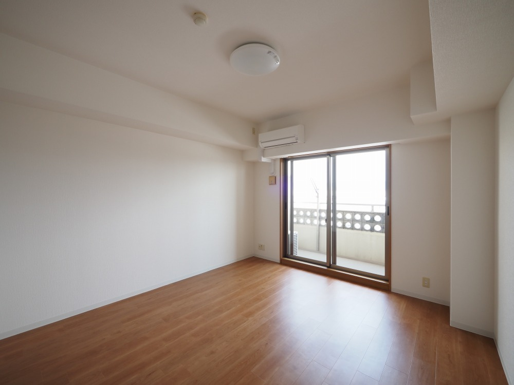 レクシア鶴見の洋室