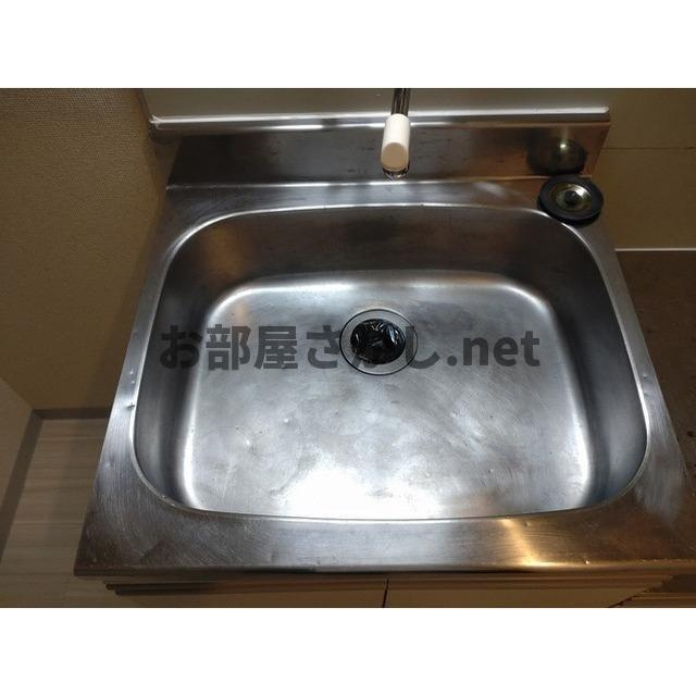 ダイヤモンドレジデンス幡ヶ谷のキッチン|コンパクトなキッチンで掃除もラクラク