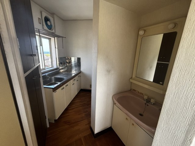 南房総市千倉町白間津　店舗併用住宅のキッチン|３階キッチン