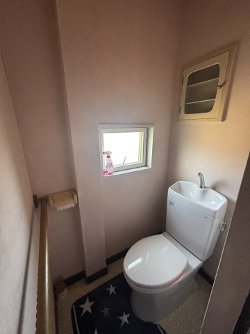 南房総市千倉町白間津　店舗併用住宅のトイレ