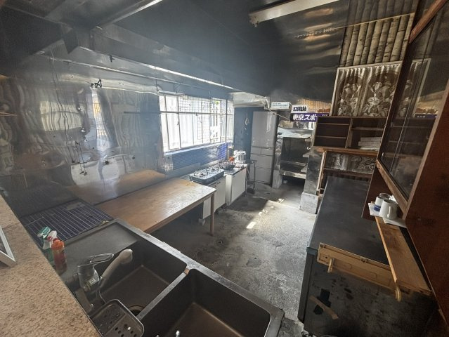 南房総市千倉町白間津　店舗併用住宅のその他|１階店舗部分